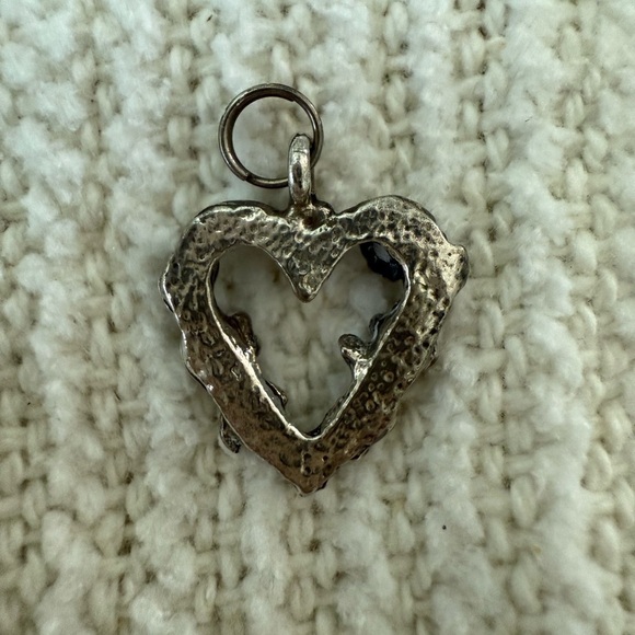 Open Heart Silver Charm - Picture 5 of 5
